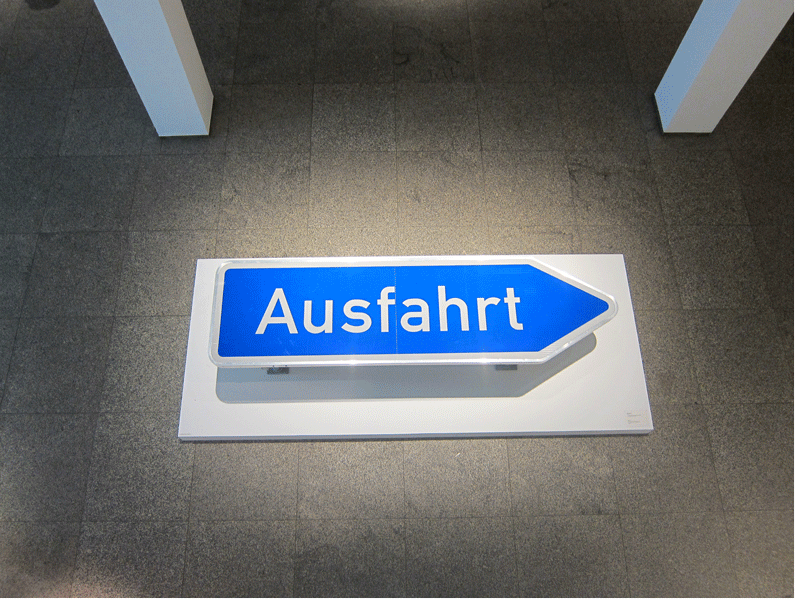 ausfahrt-rolf-sachs-typically-german-foto-designisti